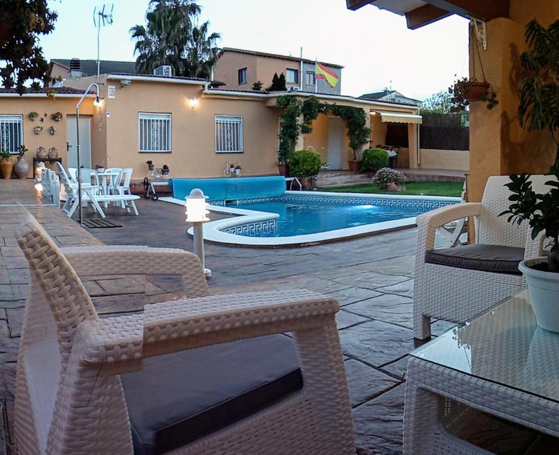 Chalet Vacacional Con Piscina Privada Y Barbacoa 塔拉戈纳 外观 照片
