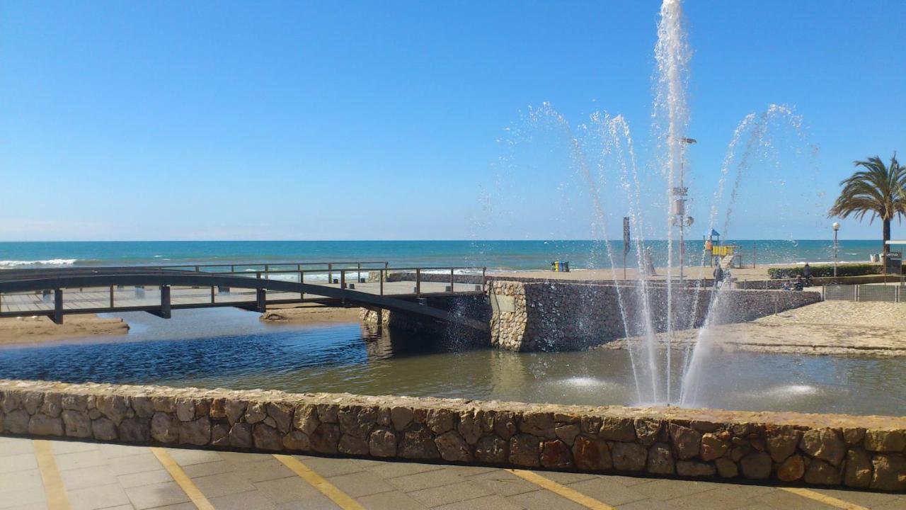 Chalet Vacacional Con Piscina Privada Y Barbacoa 塔拉戈纳 外观 照片