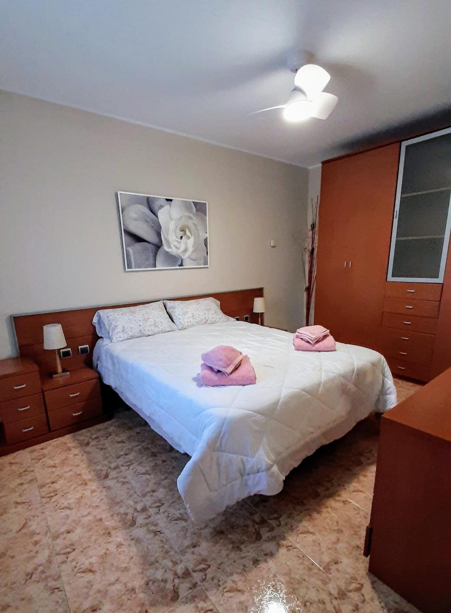 Chalet Vacacional Con Piscina Privada Y Barbacoa 塔拉戈纳 外观 照片